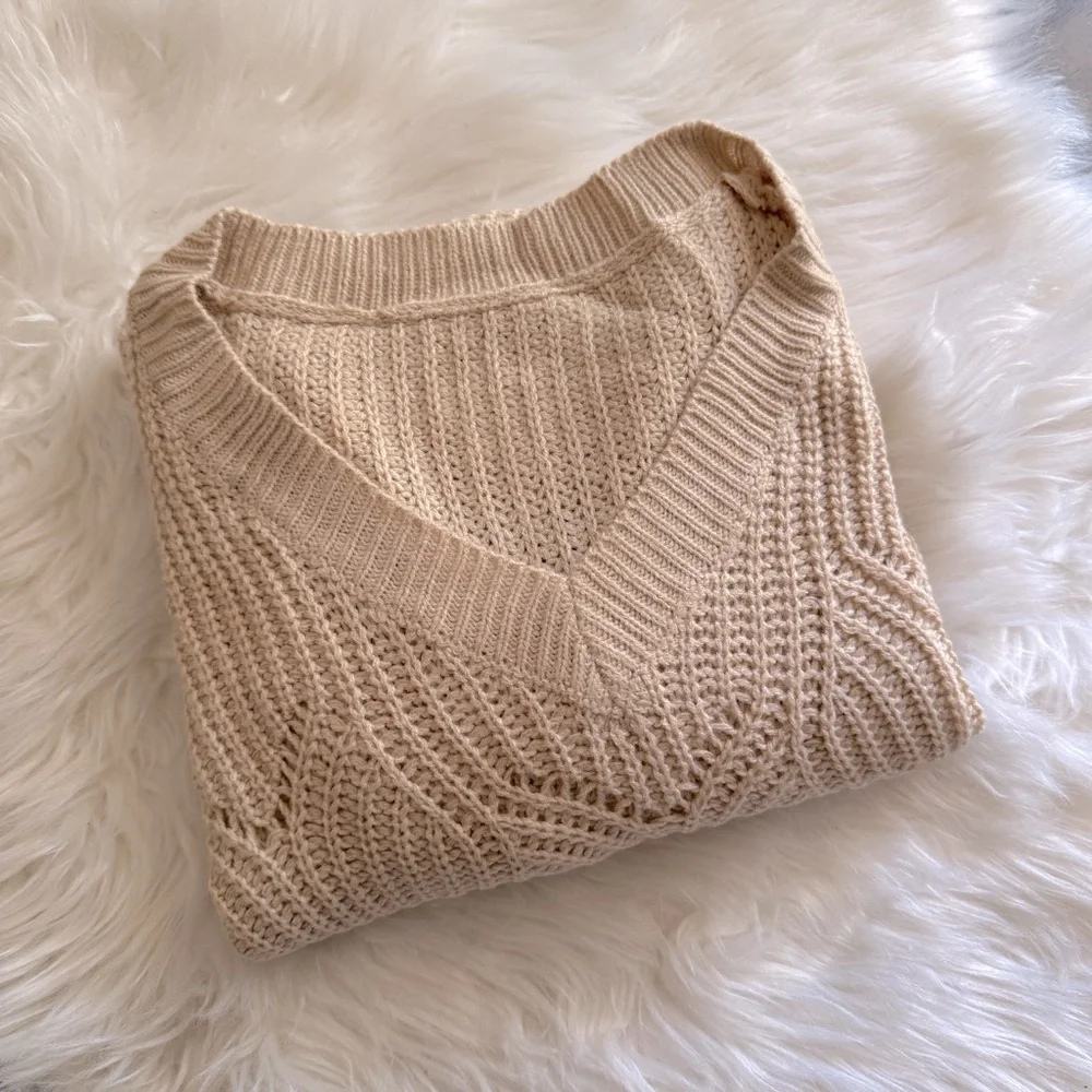 Cupshe V Neck Beige Sweater - Picture 3 of 4